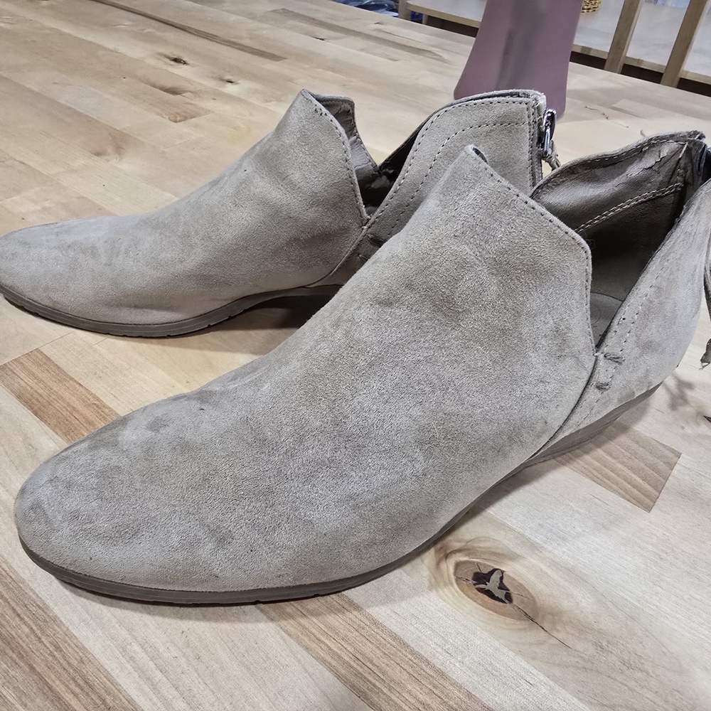 Kenneth Cole Reaction Textured Gray Sole